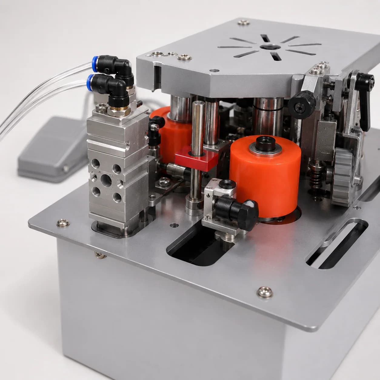 JE-33 Small Edge Banding Machine interface detail