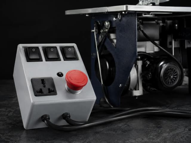 JS-25 Brushed Anti-Dust Saw Machine interface detail