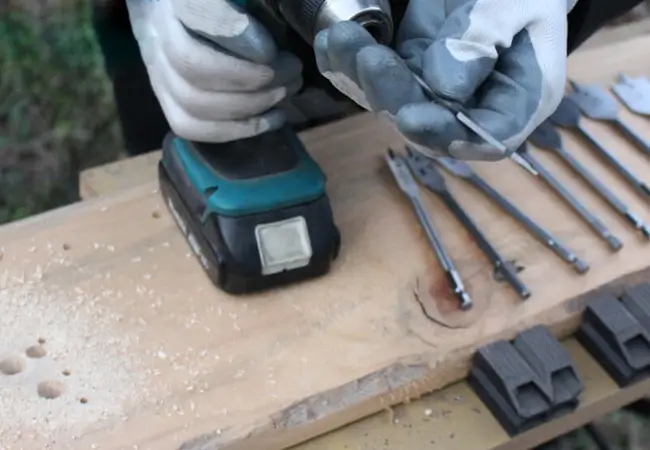 Wood drill bit variant