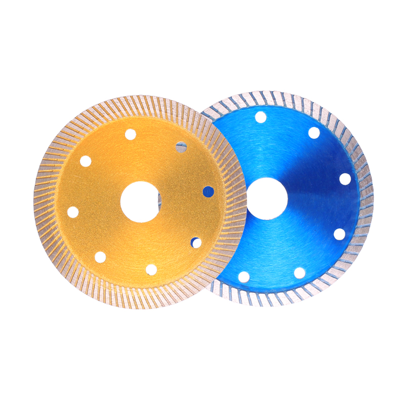 Turbo diamond saw blade rim