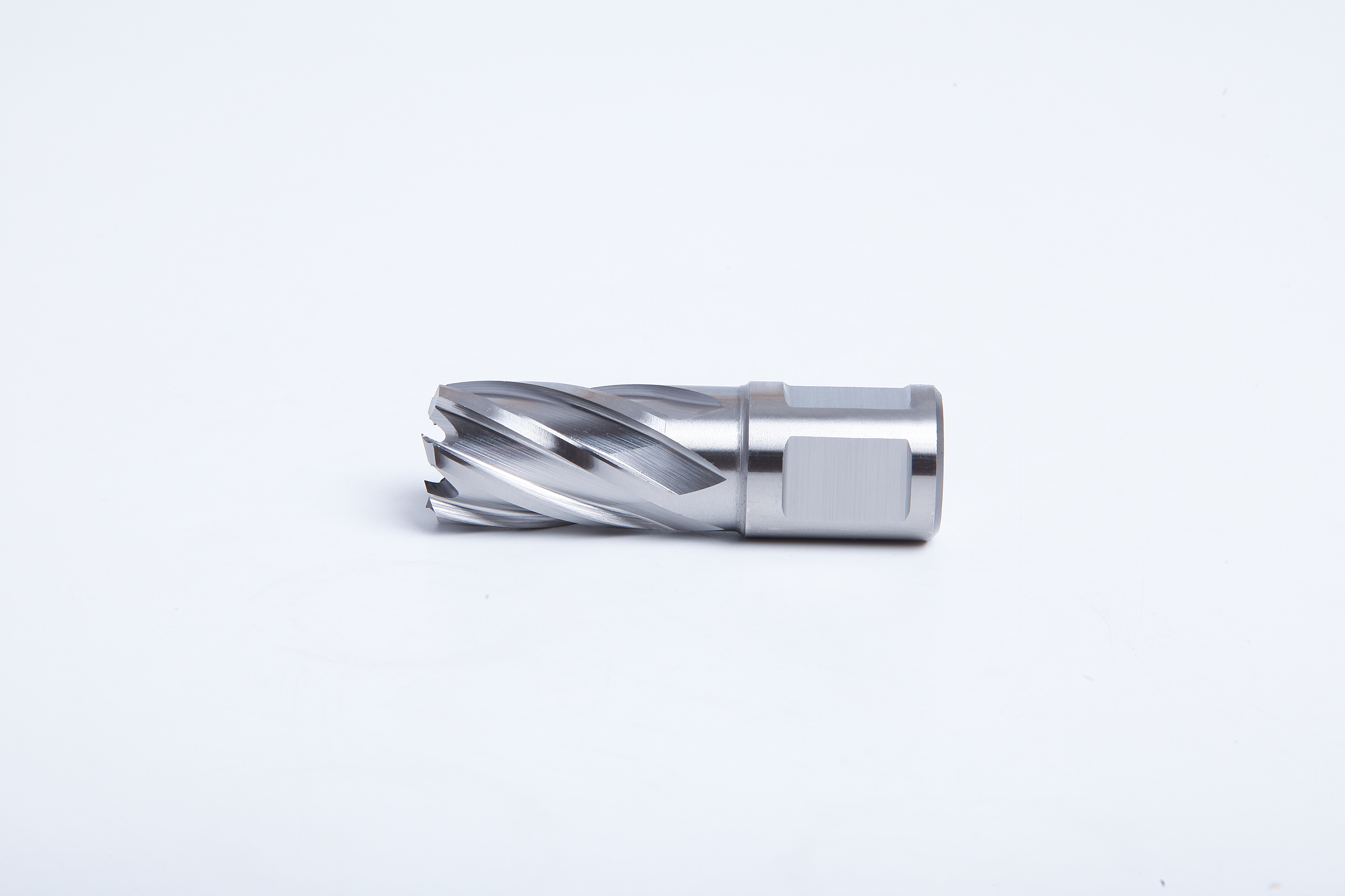 Long-body annular cutter and pilot path