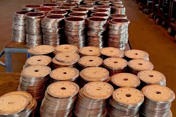 Diamond saw blade stock range